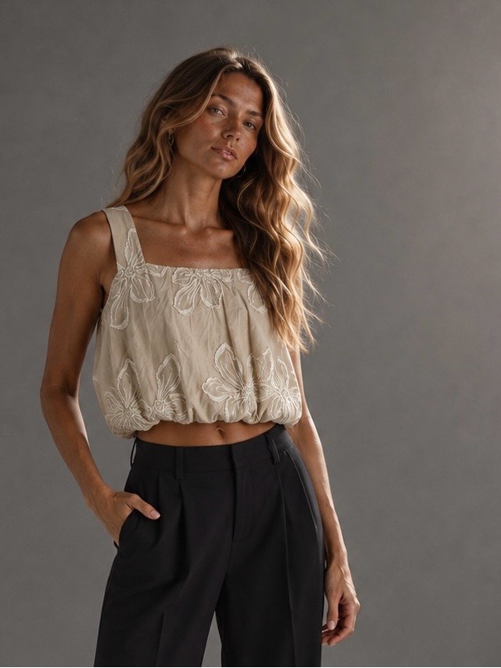 Ellen Tracy Embroidered Floral Cropped Tank Top S M NWT